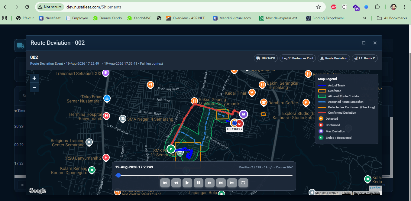 Route deviation map with assigned route and confirmed deviation